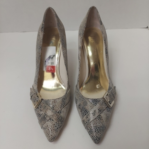 INC International Concepts Women’s Snakeskin Pointed Toe Pumps Size 8.5 Heels - Picture 2 of 13